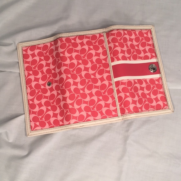 Tri-Fold Coach Wallet - Picture 4 of 4